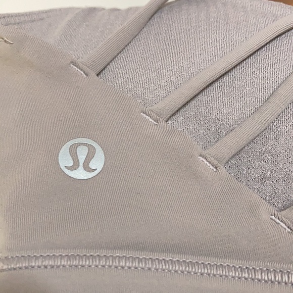 Lululemon Free to Be Bra *Wild - Picture 9 of 10